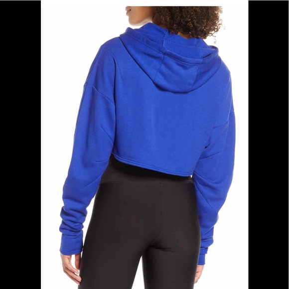 ALO YOGA EXTREME CROP HOODIE - Picture 3 of 13
